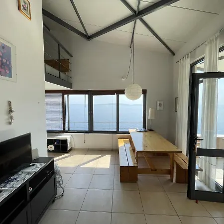 펜션 Achilles Pera Melana