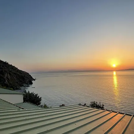 Achilles Tatil Evi Pera Melana