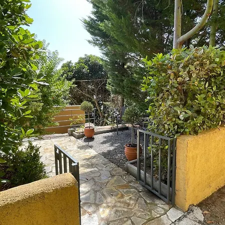 Tatil Evi Achilles Pera Melana