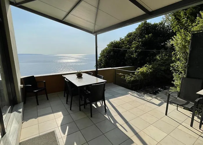 Semesterbostad Achilles *