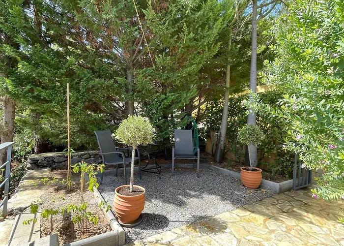 Achilles Semesterbostad *